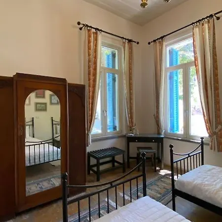Feriehus Yioklima - Renovated Neoclassical House With Two Bedrooms Vámos